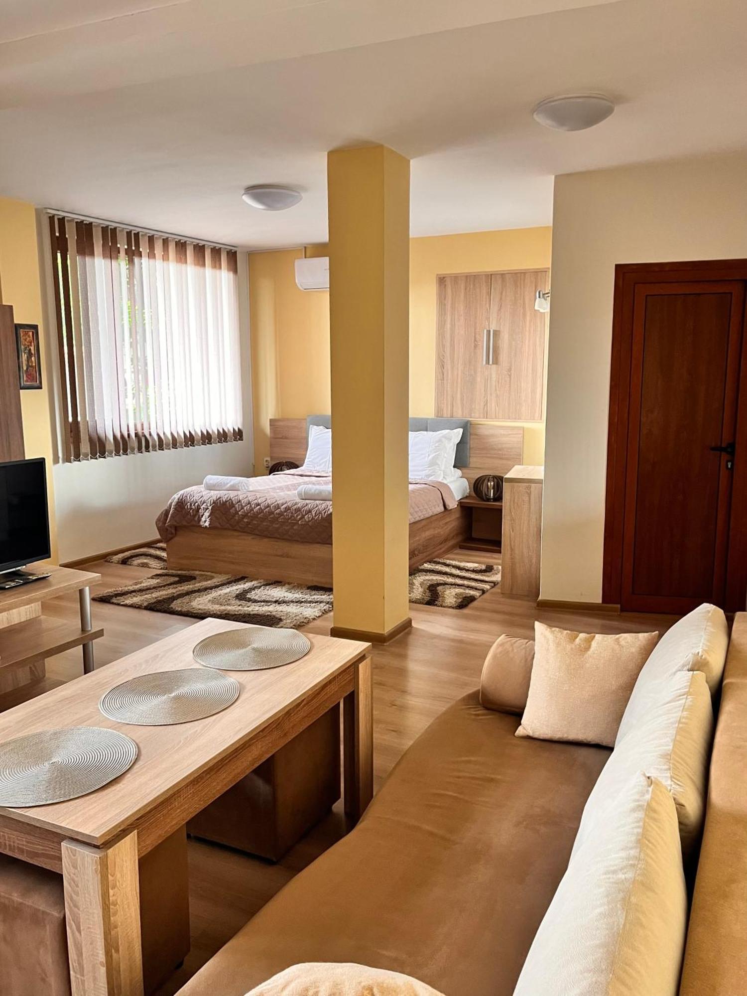 Studio Paradise Veliko Tarnovo Luaran gambar
